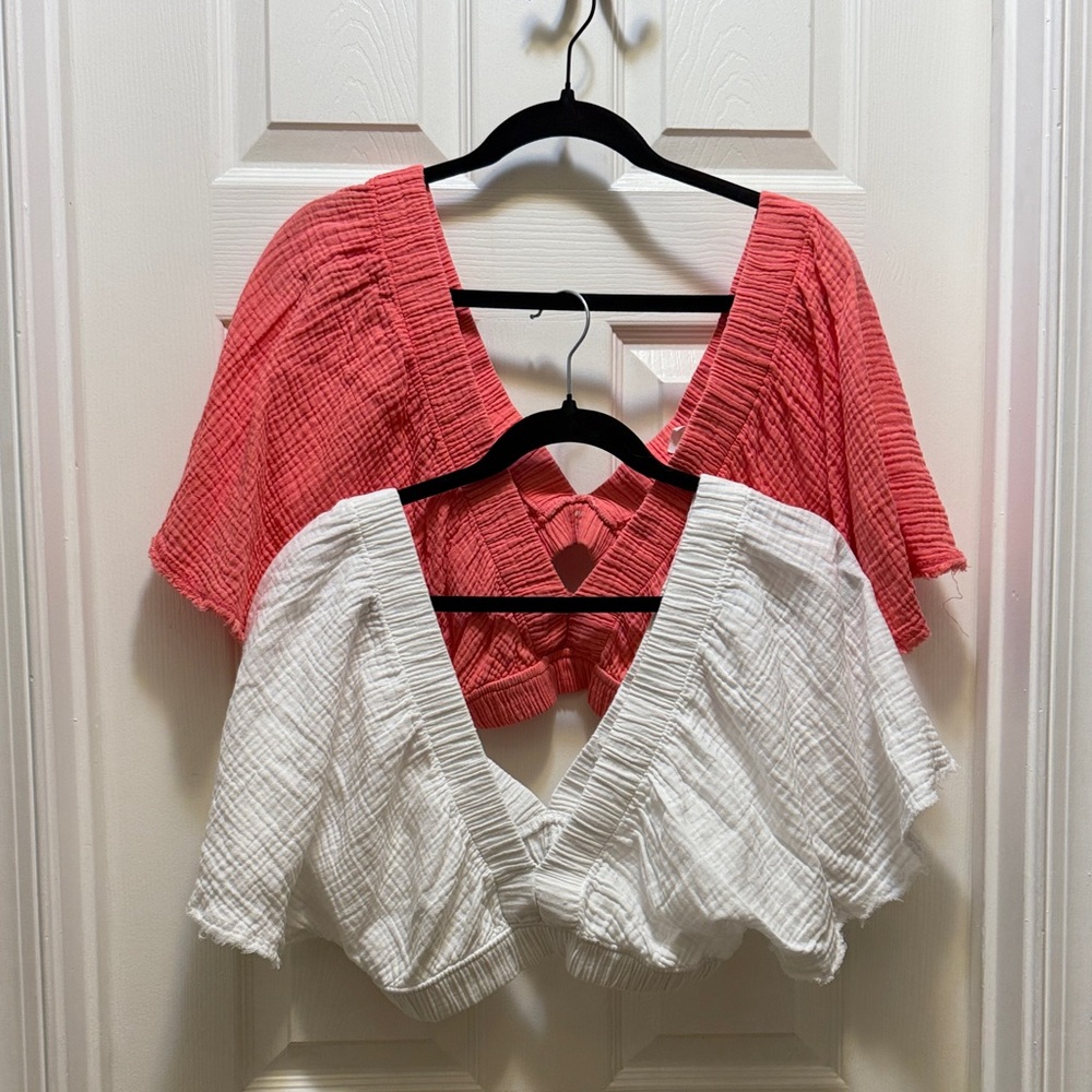 Aerie| Women's Salmon and White Crop Tops